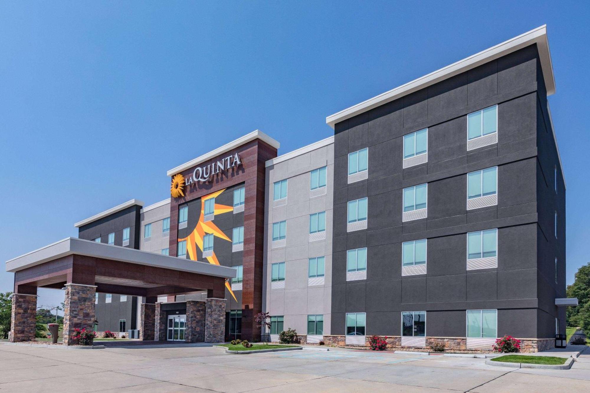 La Quinta Inn & Suites By Wyndham Jackson-Cape Girardeau エクステリア 写真