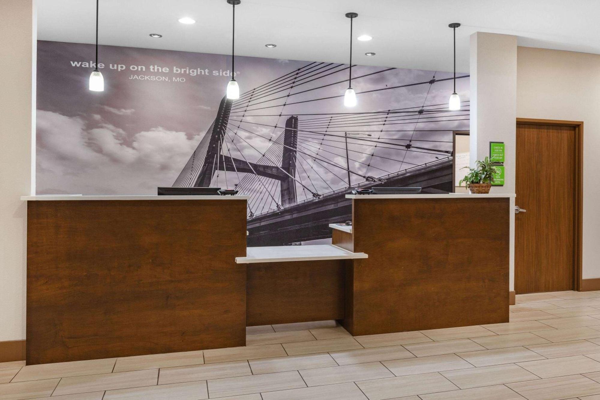 La Quinta Inn & Suites By Wyndham Jackson-Cape Girardeau エクステリア 写真