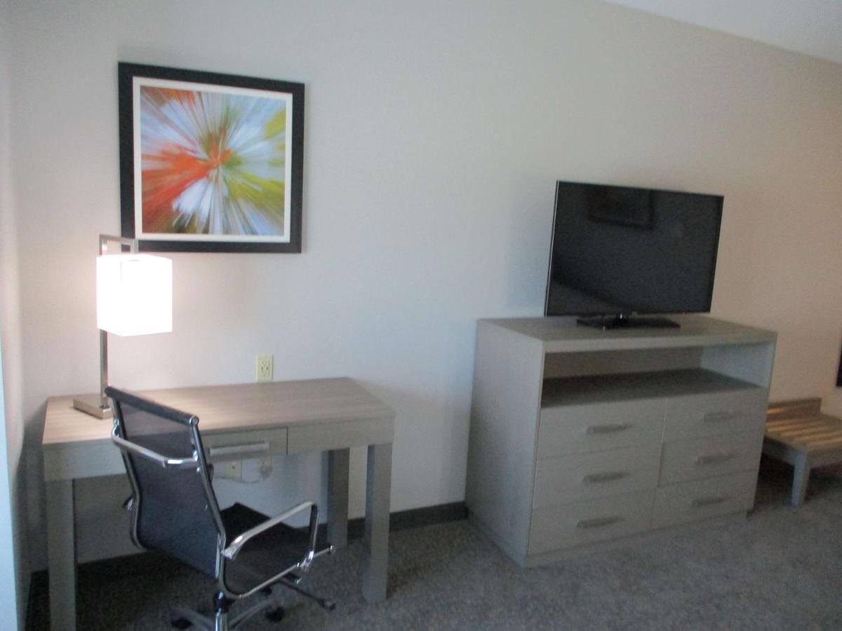 La Quinta Inn & Suites By Wyndham Jackson-Cape Girardeau エクステリア 写真